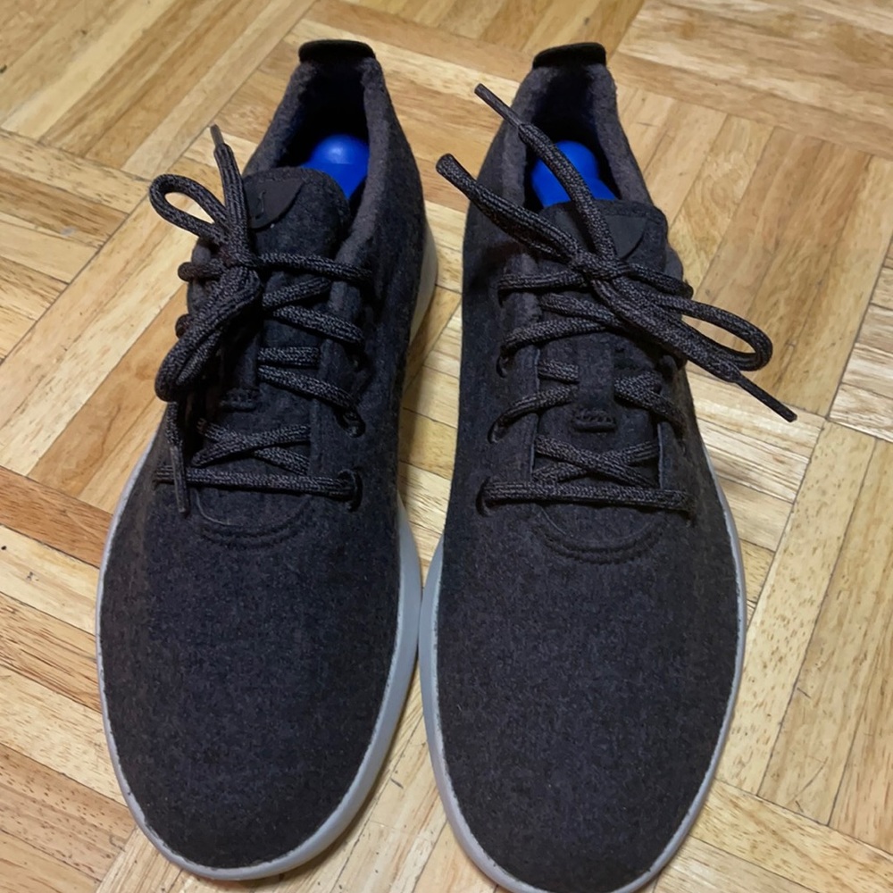 Allbirds sneakers size 9